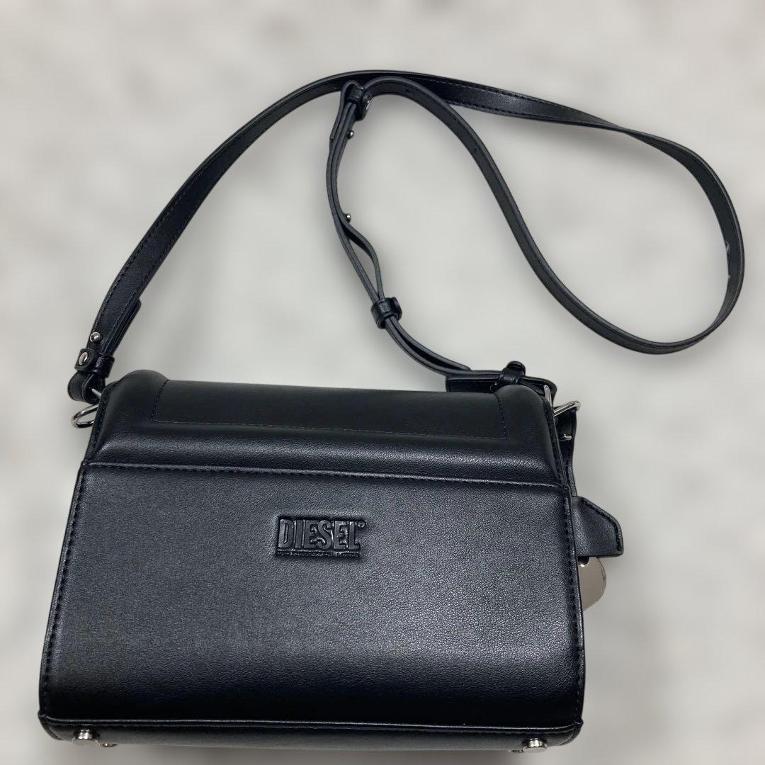 ほぼ未使用！入手困難 ディーゼル ショルダーバッグ ハート レザー