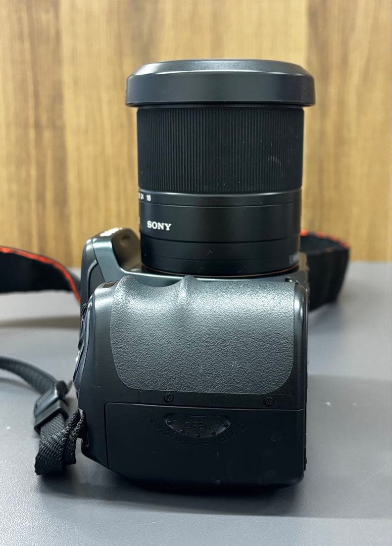 SONY α100 デジタル一眼レフカメラ DT 18-70mm - メルカリ
