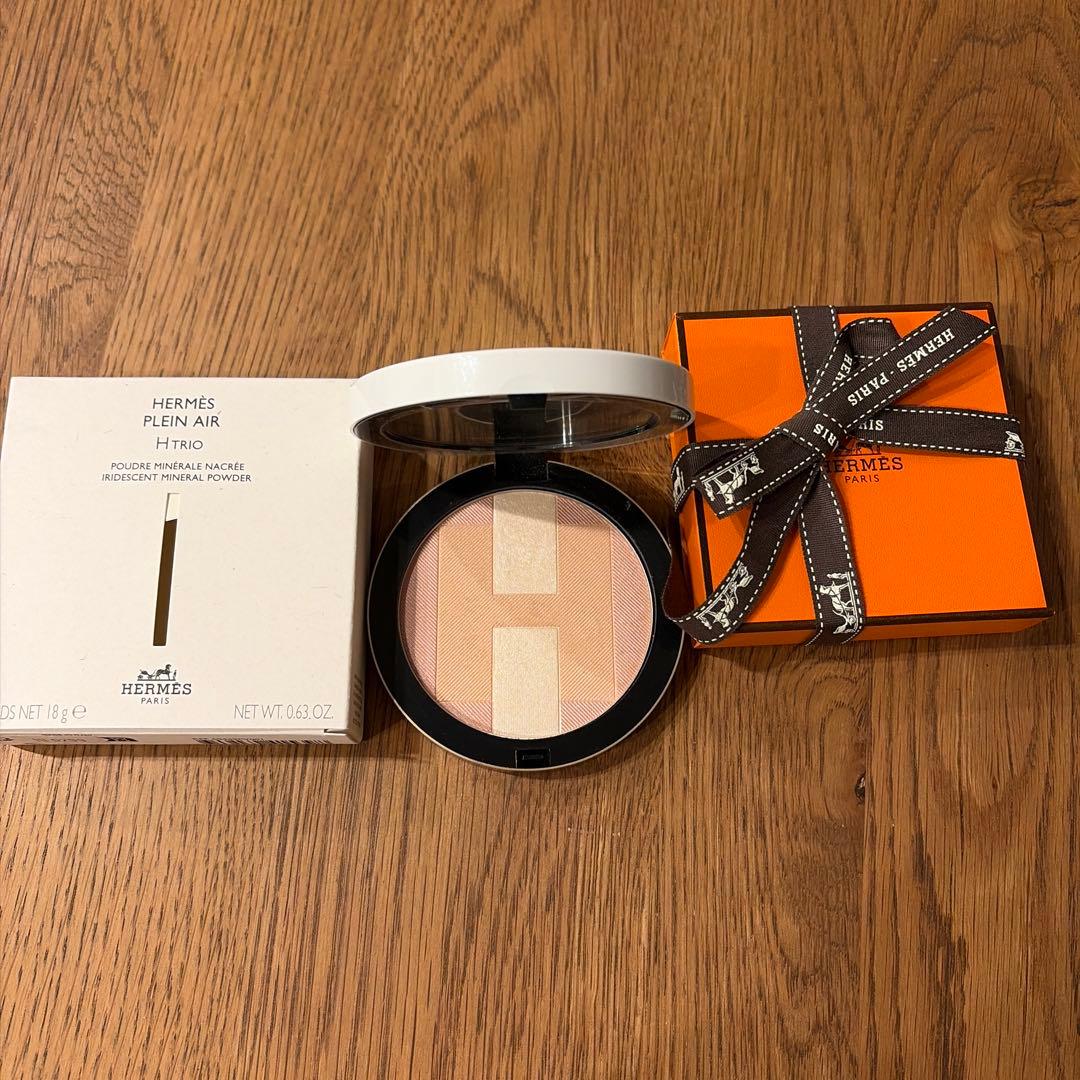 エルメス・プラン・エア フェイスパウダー 《Hトリオ》 ナクレ 01