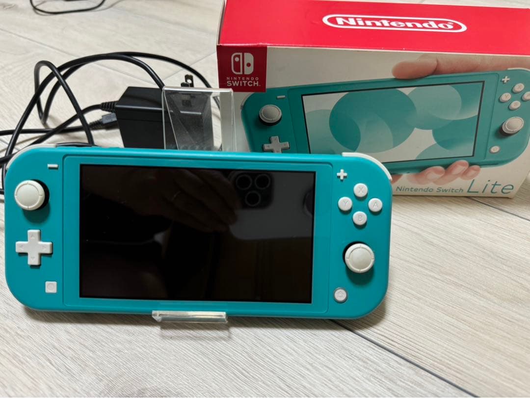 Nintendo Switch Lite ターコイズ本体 充電器付き