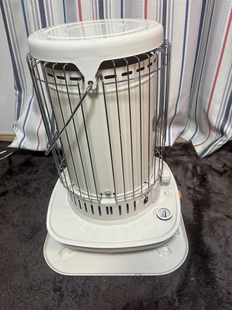 コロナの石油ファンヒーターFH-ST4617BY 強制通気形開放式石油ストーブ