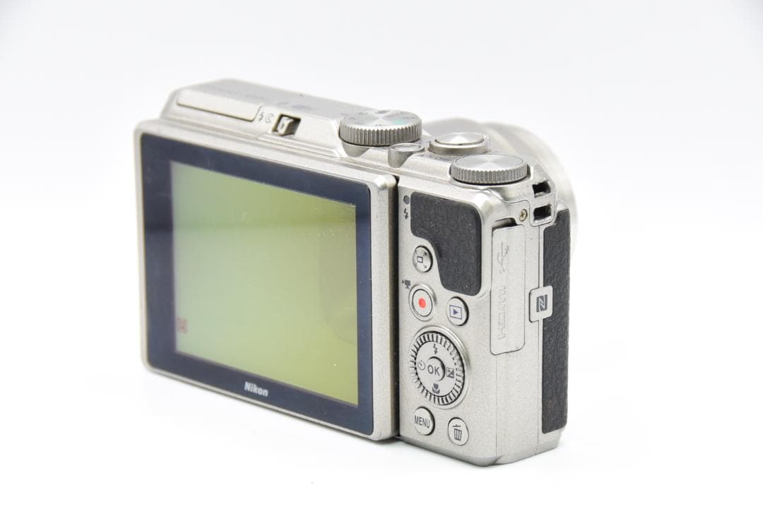 ■ 美品 ■ ニコン Nikon COOLPIX A900 シルバー《動作OK》
