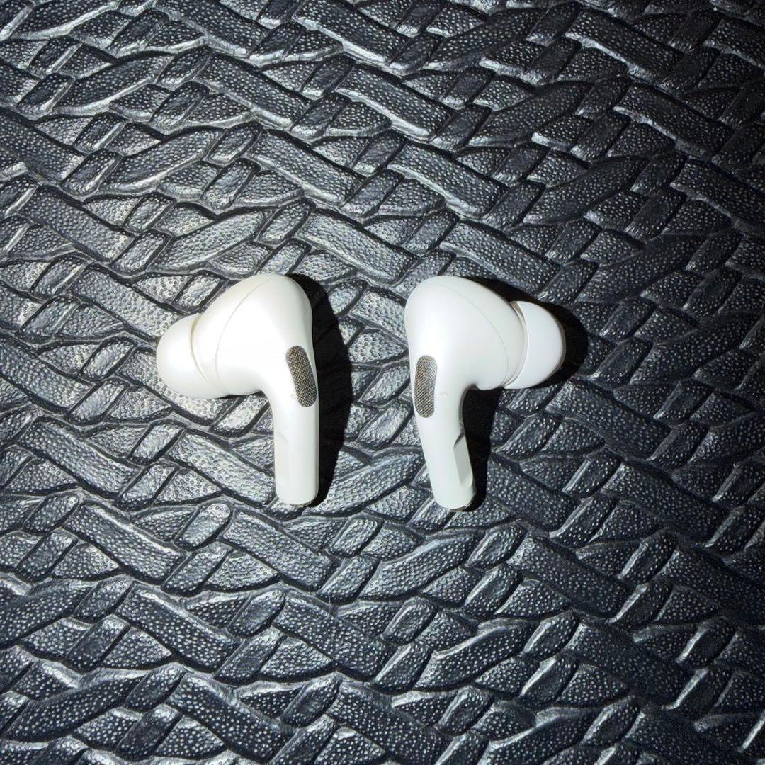 AirPodspro 第二世代 イヤホン両耳のみ - メルカリ