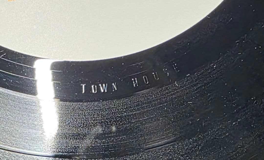 UK初期 U2 / WAR A-1U/B-1U 美音盤 Town Houseko - メルカリ