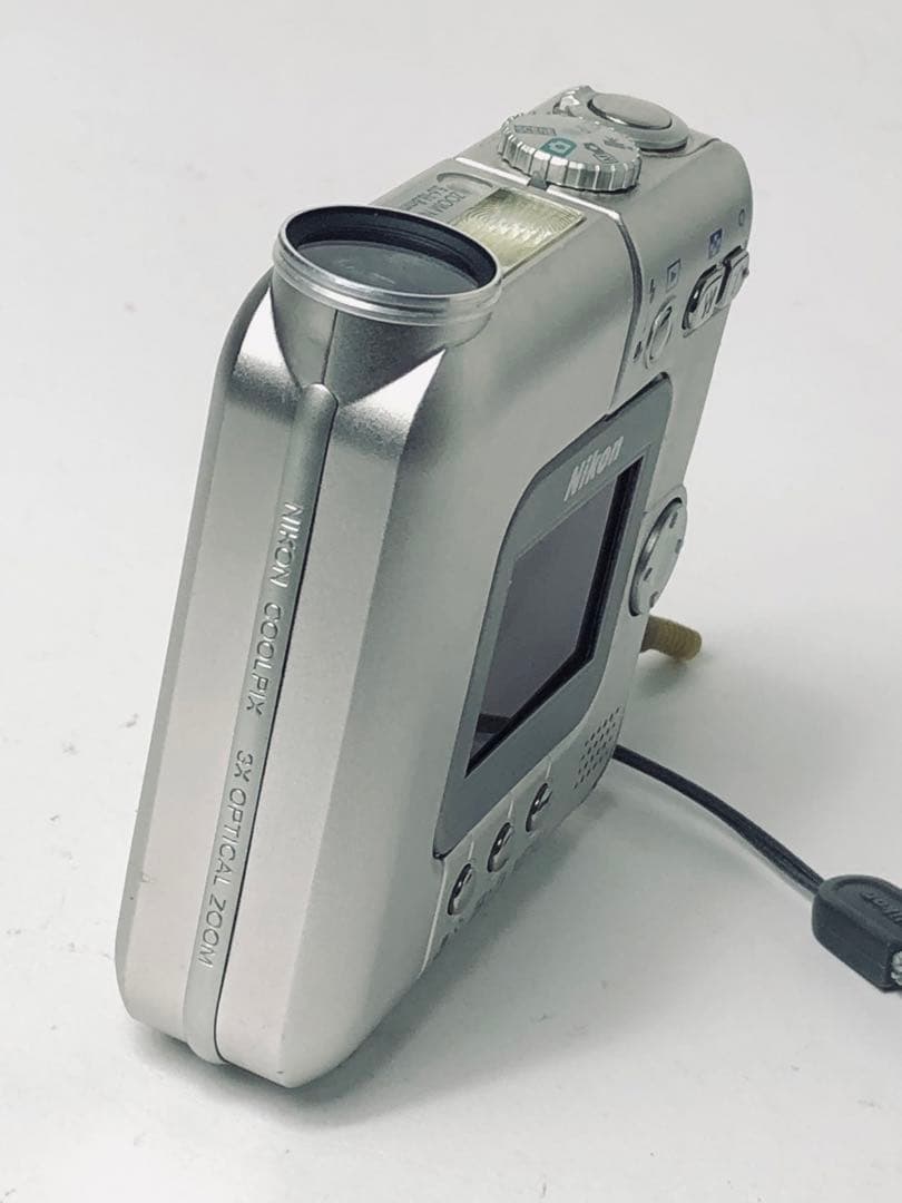Nikon COOLPIX SQ ニコン デジタルカメラ デジカメ ジャンク - メルカリ