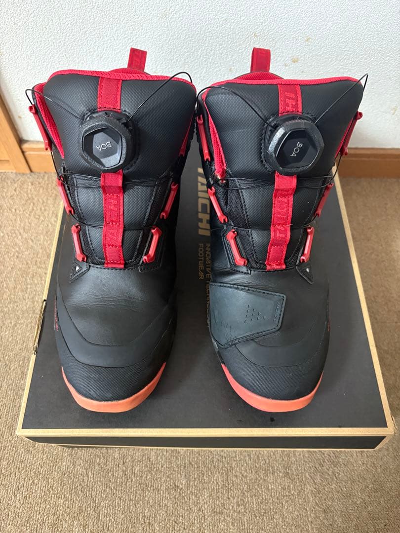 TAICHI RSS013 バイク用靴 ブラック/レッド　26.5cm