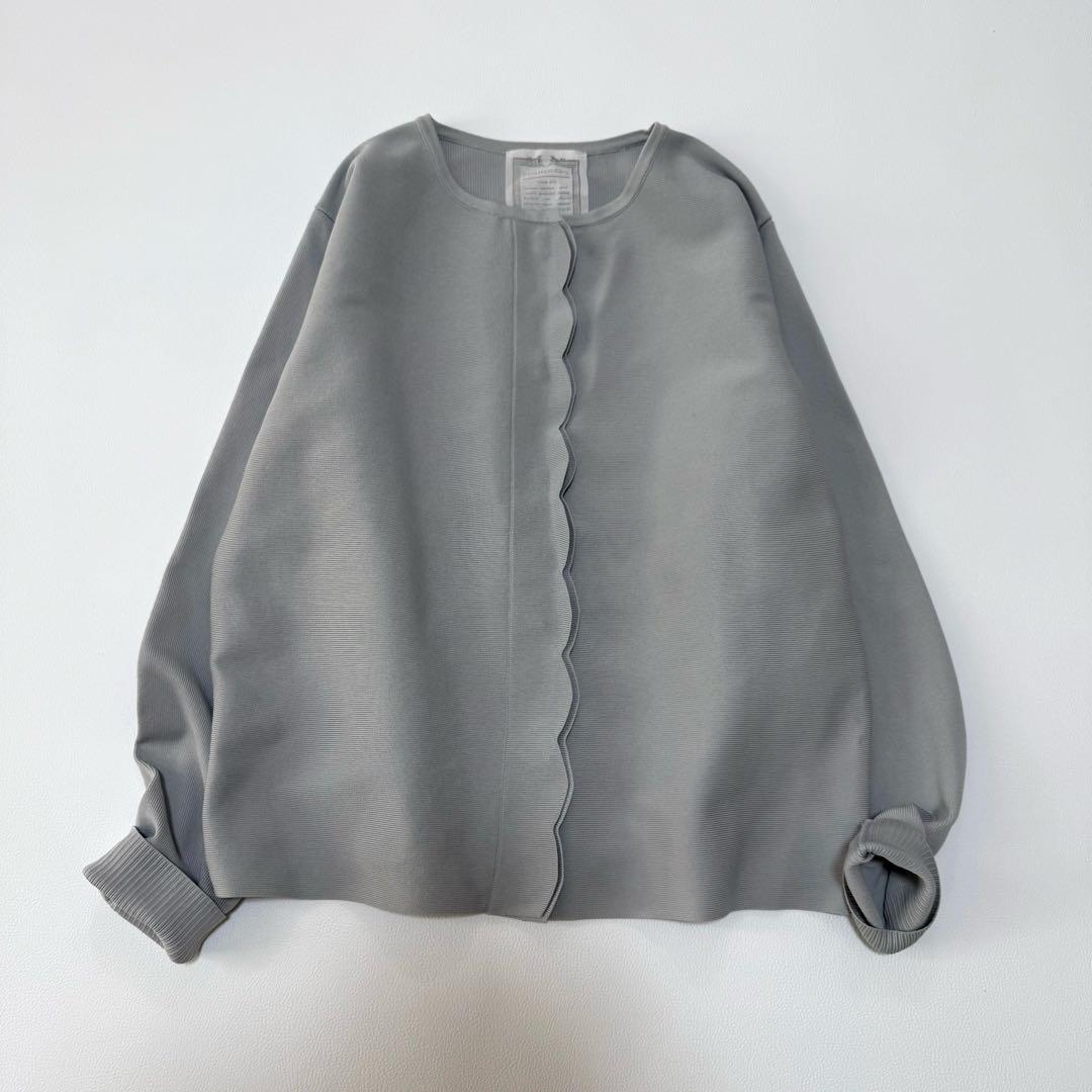 ビアズリー 上品大人可愛いスカラップ比翼カーディガン 洗える 長袖 BEARDSLEY（ビアズリー）の「スカラップ比翼カーディガン