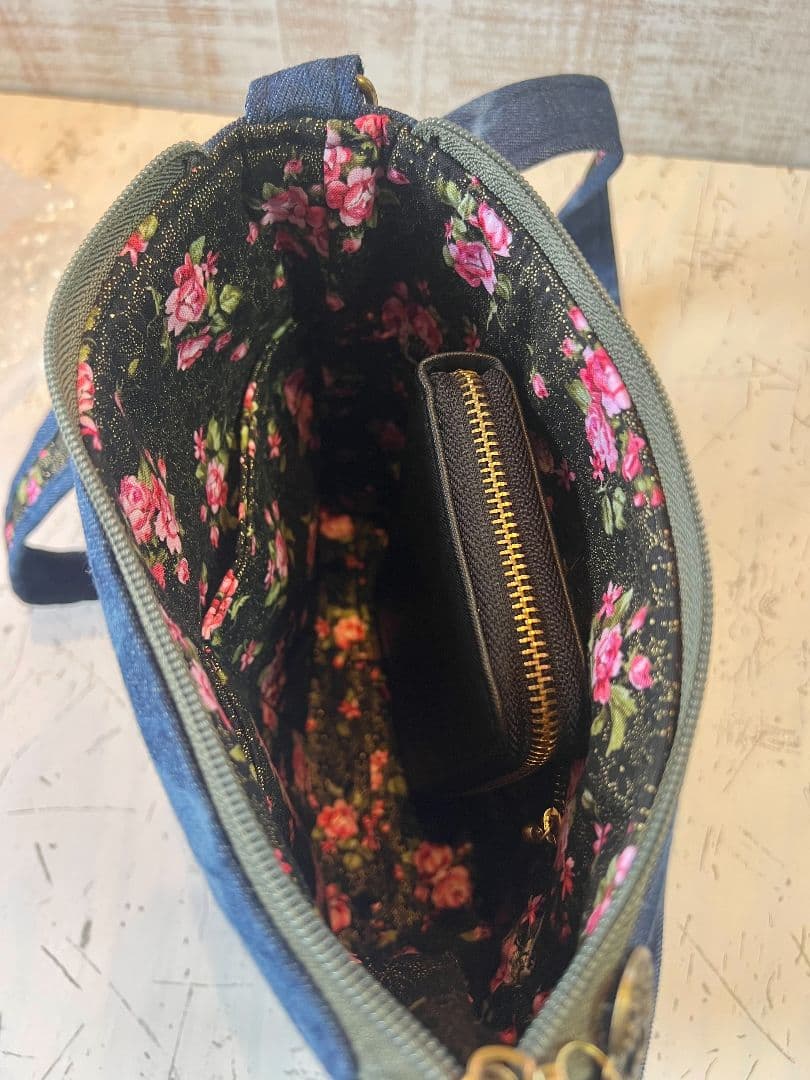 ロラライハリス♡ダークブルーWデニム♡刺繍のショルダーバッグ