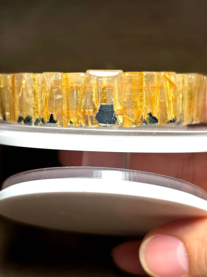 【新入荷】太陽放射タイチンルチルバングル（新品未使用）金運最強！ゴールド太針 タイチンルチルの輝きがすごい］19mm一点物 太陽放射ルチル バングル