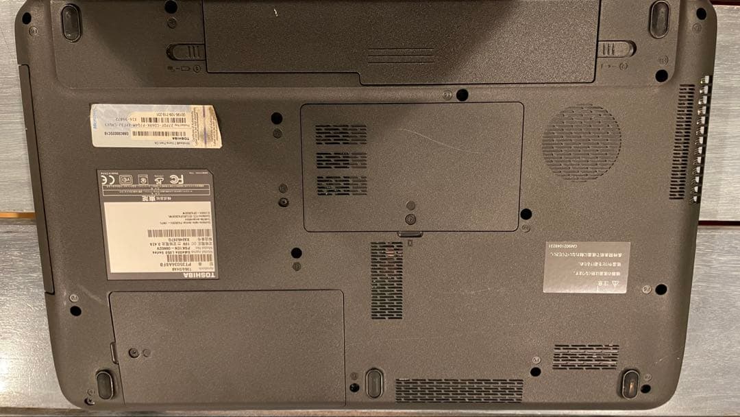 メモリ増設済】東芝 dynabook T350/34AB☆新品マウス付☆美品 東芝