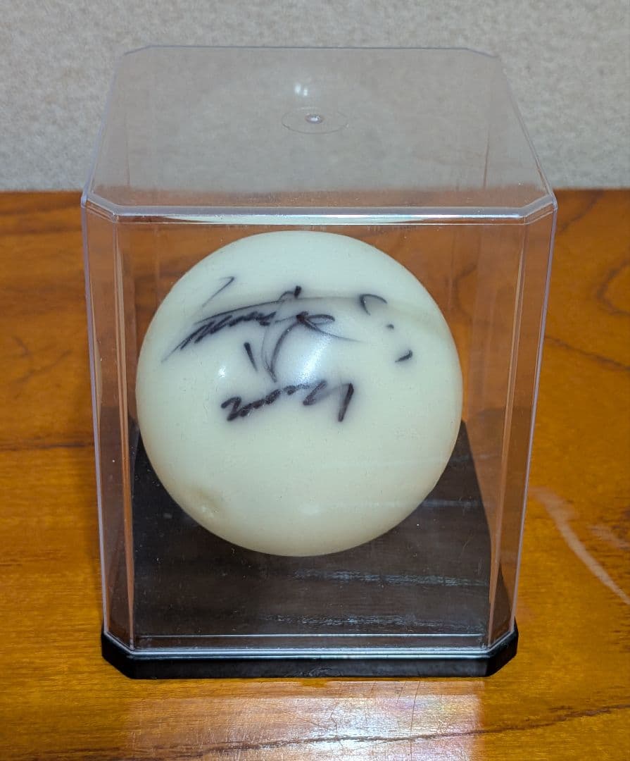 ユチョン 横アリファンミサインボール - メルカリ