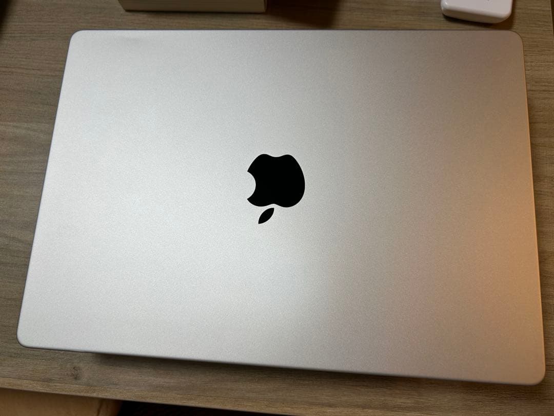 M1 MacBook Pro 2021 14インチ 16GB 512GB Amazon.com: Apple MacBook Pro 2021 with Apple M1 Pro chip (14-inch