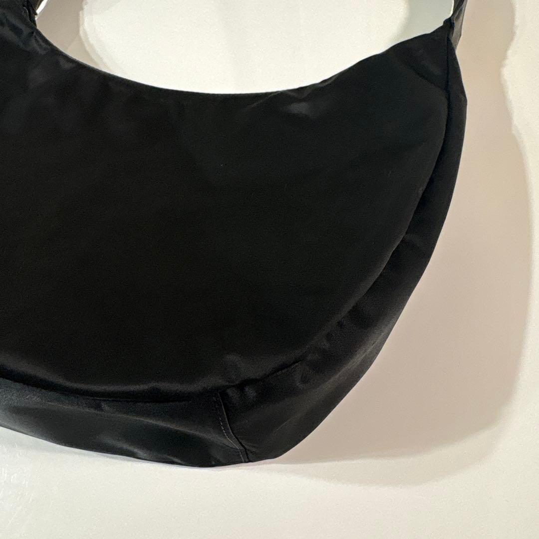 超美品ラシット今期 A4入るラウンドビッグショルダーバッグ - メルカリ