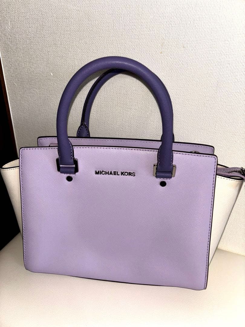 （未使用品）マイケルコース ハンドバッグ ショルダーバッグ　パープル　ラベンダー 中古・古着通販】MICHAEL KORS (マイケル・コース) シグネチャー