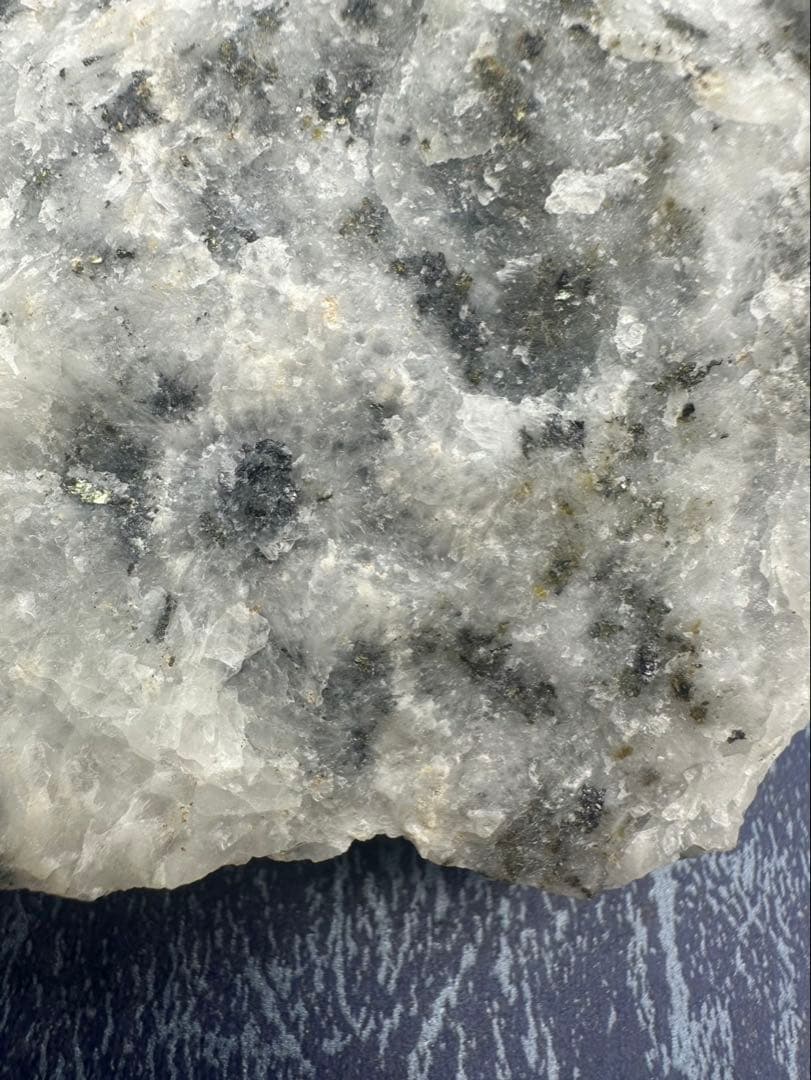 金　佐渡 金鉱石 原石 標本 鑑賞石 水石 天然石 自然石 飾石 535.4g