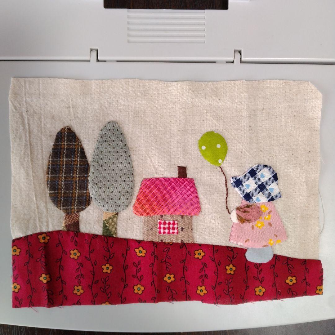 ハンドメイドパッチワークキルトトップ スーちゃんとビリーくん - メルカリ