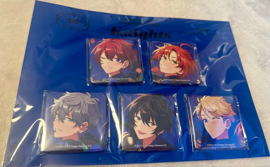 あんスタ アルバム TRIP/Knights 有償特典スクエア缶バッジ - メルカリ