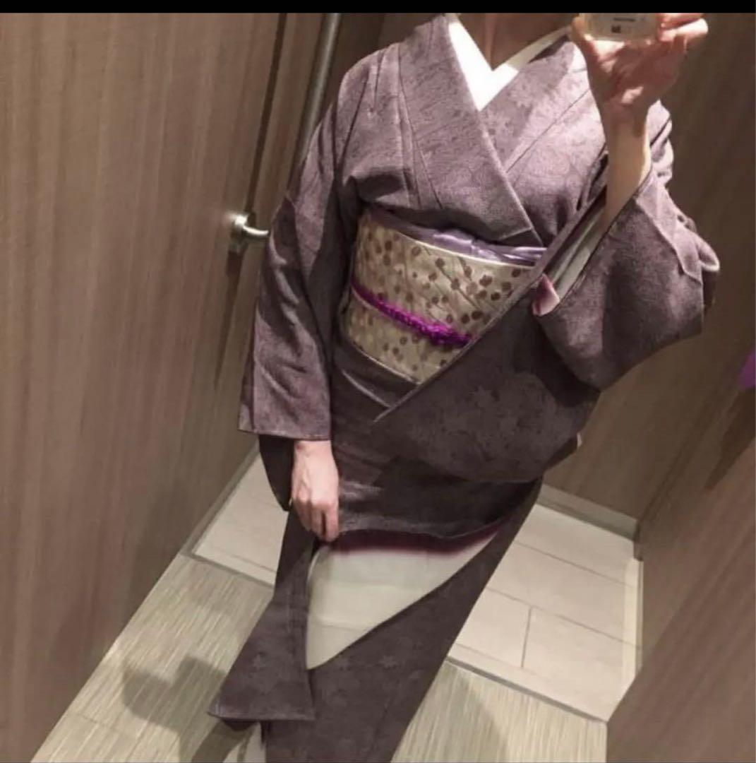 江戸小紋　ブラウン　仕立て上がり　正絹　銀花仙　撫松庵　丹後ちりめん　伊勢型写 江戸小紋 正絹 白地 茶 焦げ茶 ブラウン 角通し 重要無形文化財 伊勢型