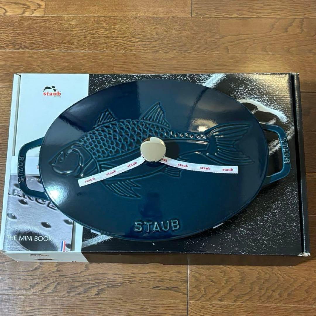 STAUB ストウブ フィッシュシグネチャー オーバルホットプレート ラ・メール Amazon.co.jp: ストウブ(Staub) 「 フィッシュシグネチャー オーバル
