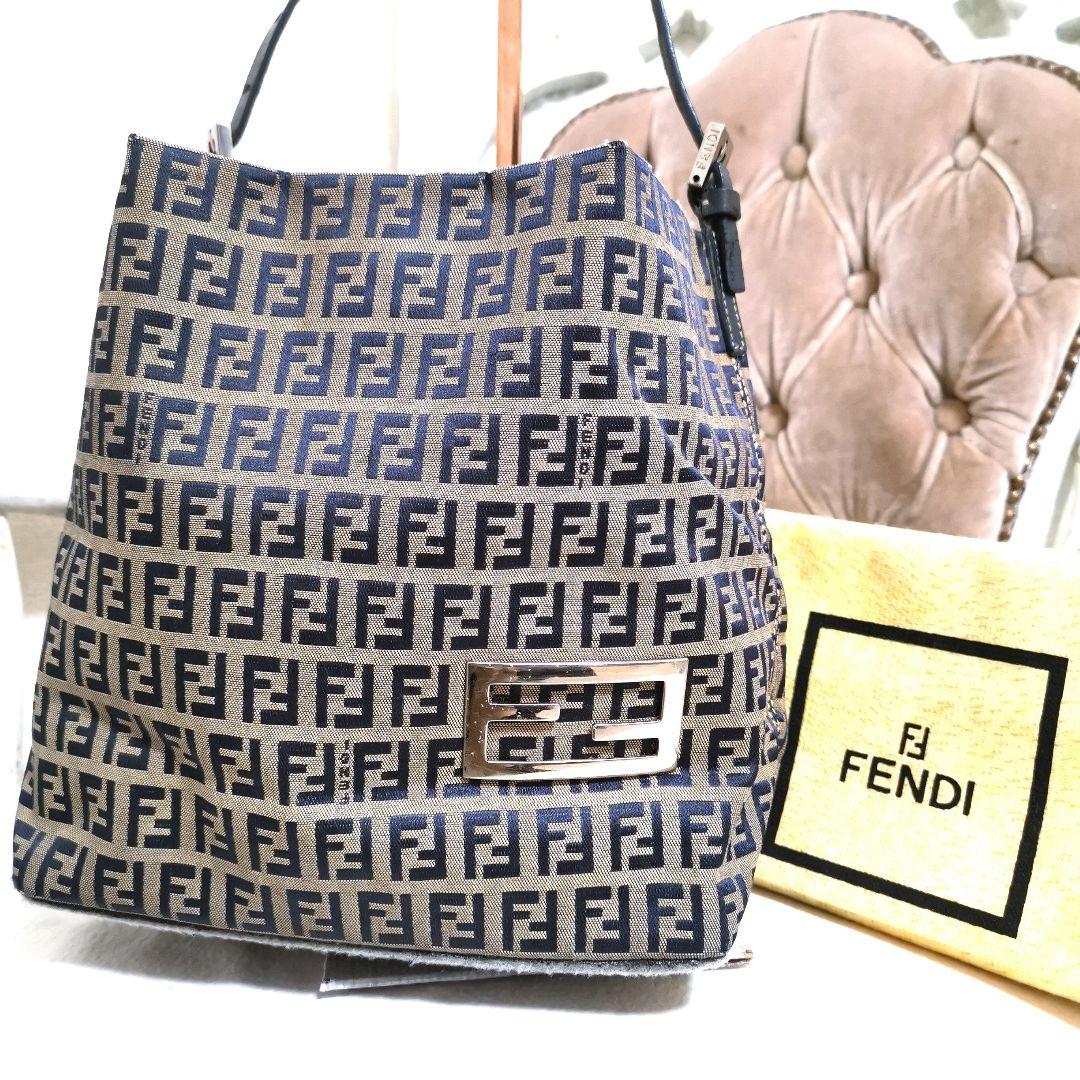 良品】FENDIワンショルダーバッグ ズッキーノ柄 FF金具フェンディ鑑定
