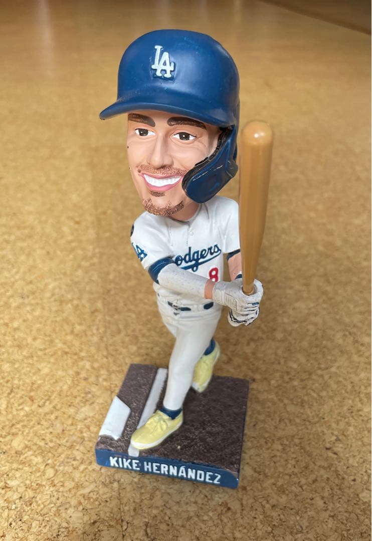 レア】MLB ドジャース キケ・ヘルナンデス 限定ボブルヘッド