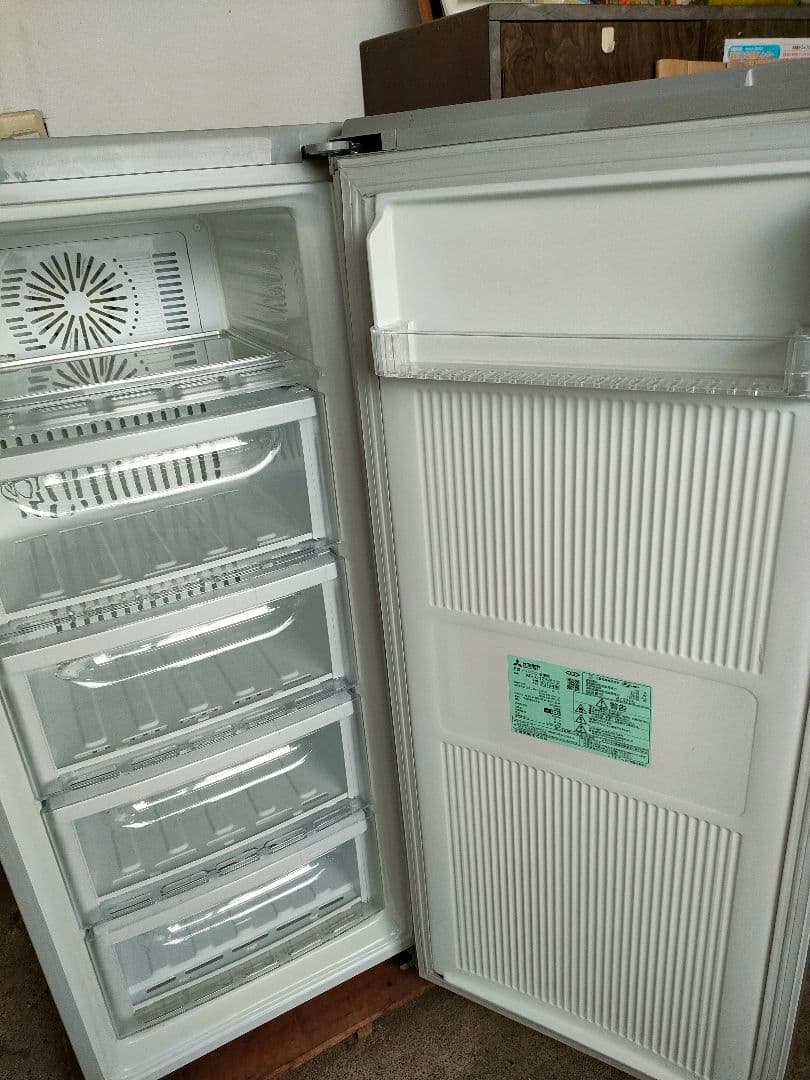 引取希望MITSUBISHI ELECTRIC 三菱ノンフロン冷凍庫2016年製