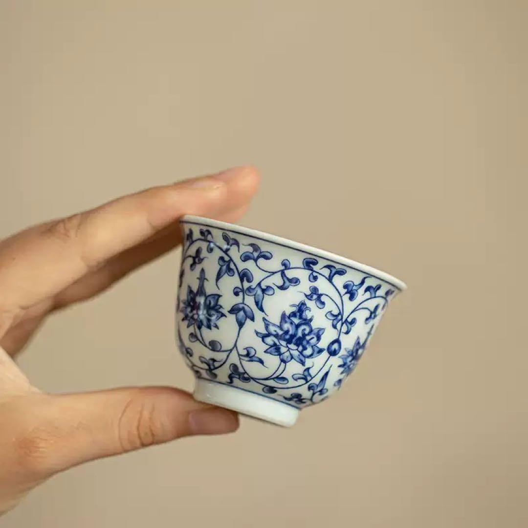 青と白の花模様の陶器カップ 美品 栄楽窯 春かすみ レトロ 青と白の花柄ティーカップ・ソーサー 5個