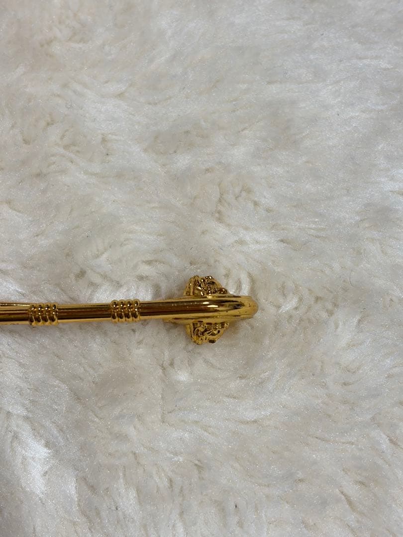 Versace ピン ブローチ 7.7センチ