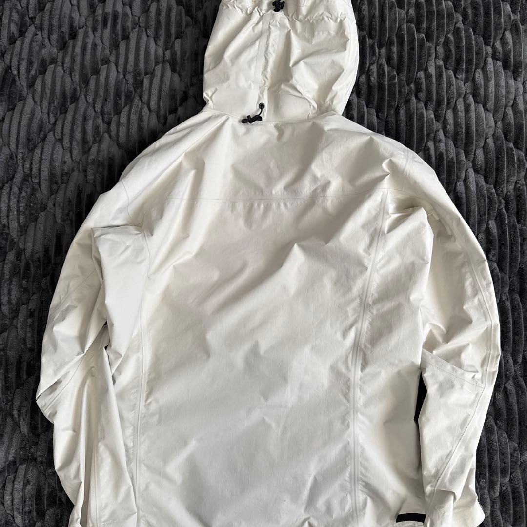 ARC'TERYX ホワイト プルオーバー ナイロンジャケット アノラック