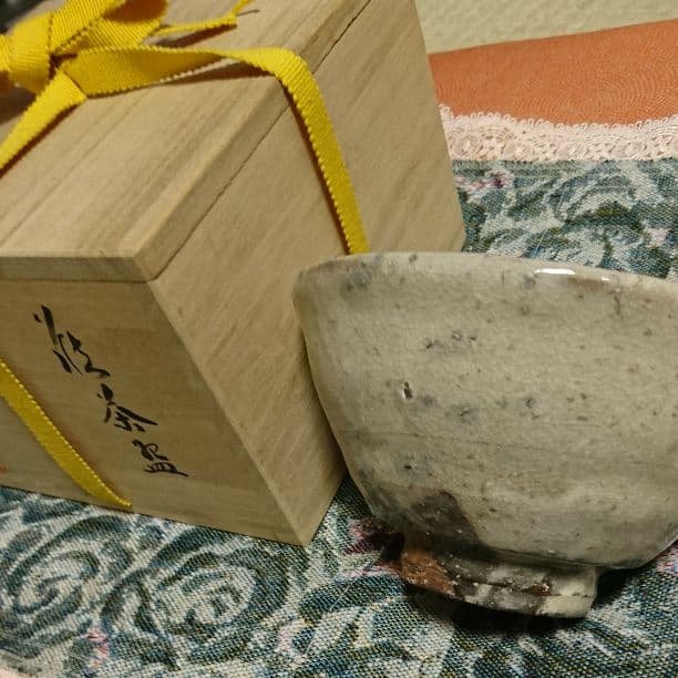 昔の萩焼き！御茶わん！ 萩焼とは。「萩の七化け」で愛される茶碗の特徴と歴史 | 中川政七商店