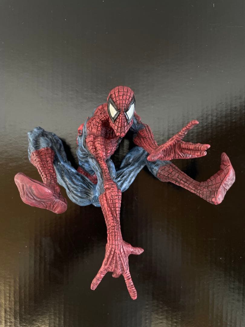 スパイダーマン VS ヴェノム スタチュー 岩倉圭二 原型 - メルカリ