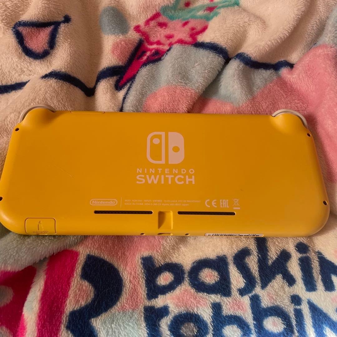 ニンテンドースイッチライト 黄色 イエロー Nintendo Switch 本体