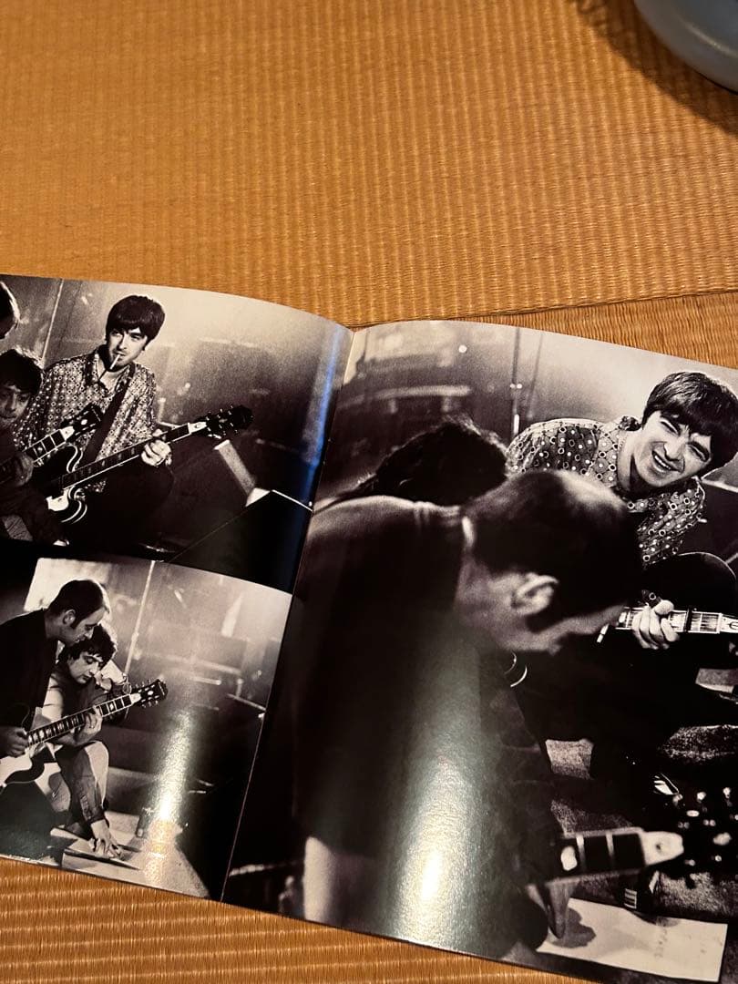 oasis ライブツアーパンフレット オアシス ネブワース - メルカリ