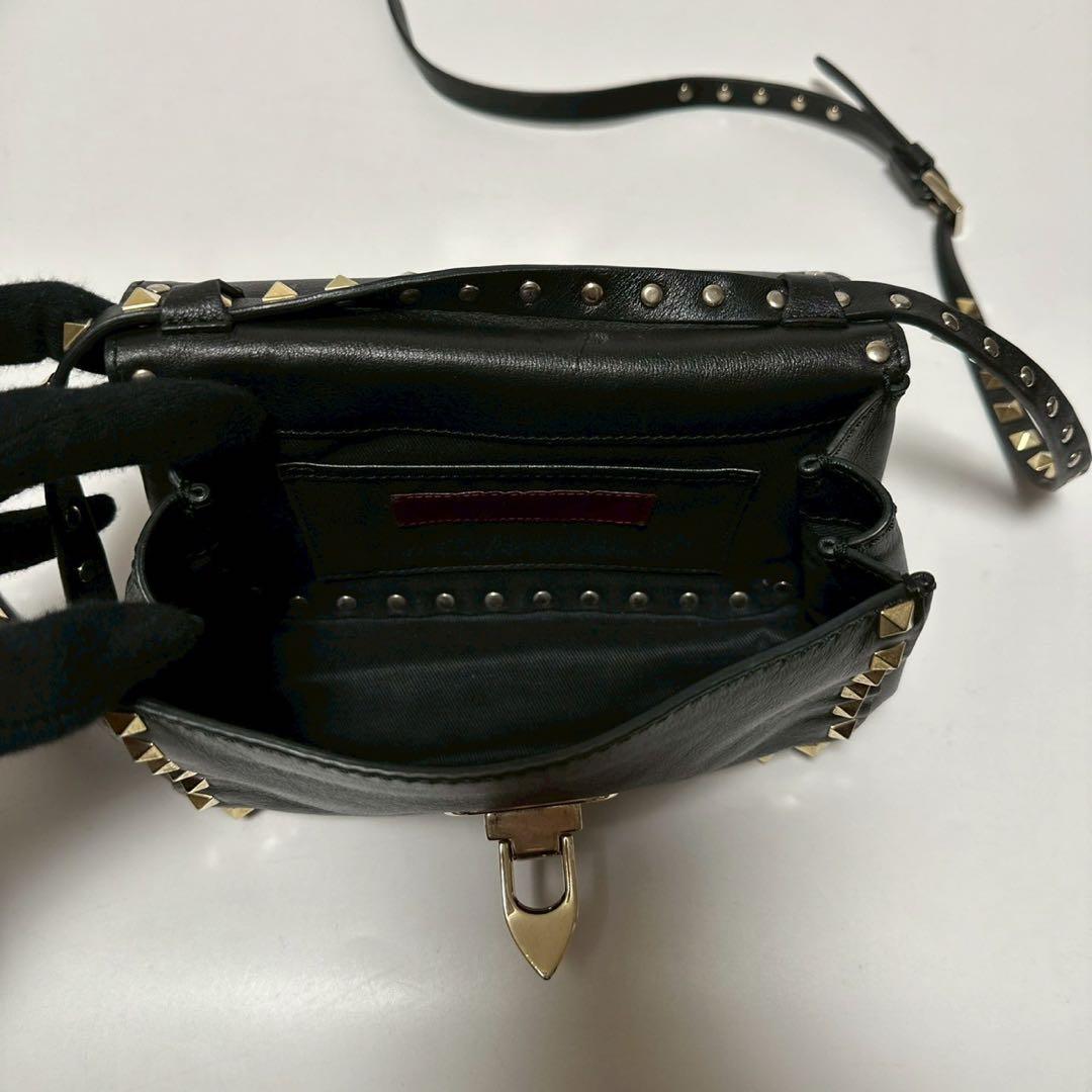 q82【美品】ヴァレンティノ ロックスタッズ レザー ブラックショルダー