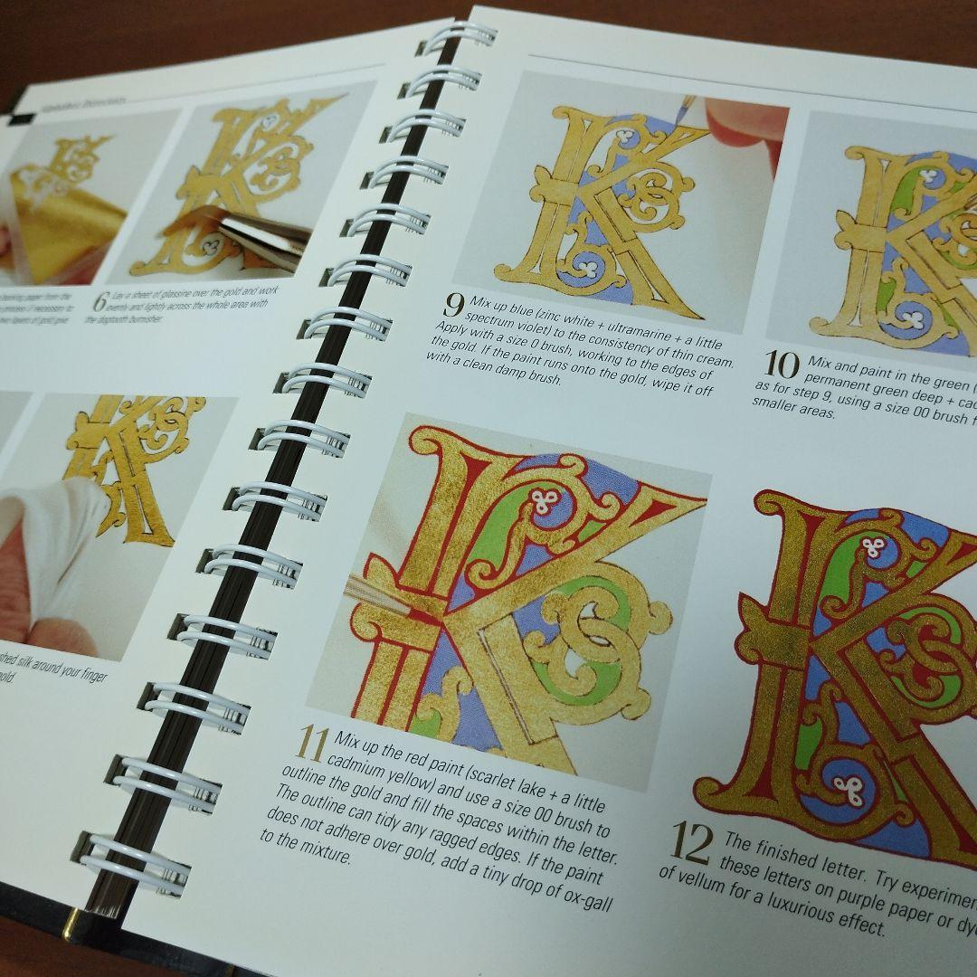 英語本】The Bible of Illuminated Letters - メルカリ