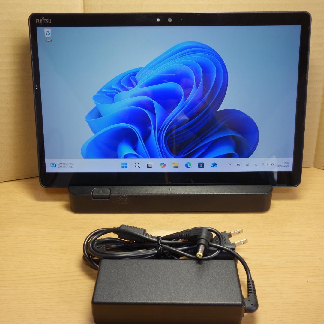 ARROWSTab Q739◇Core i5-8365U/SSD 128G/4G