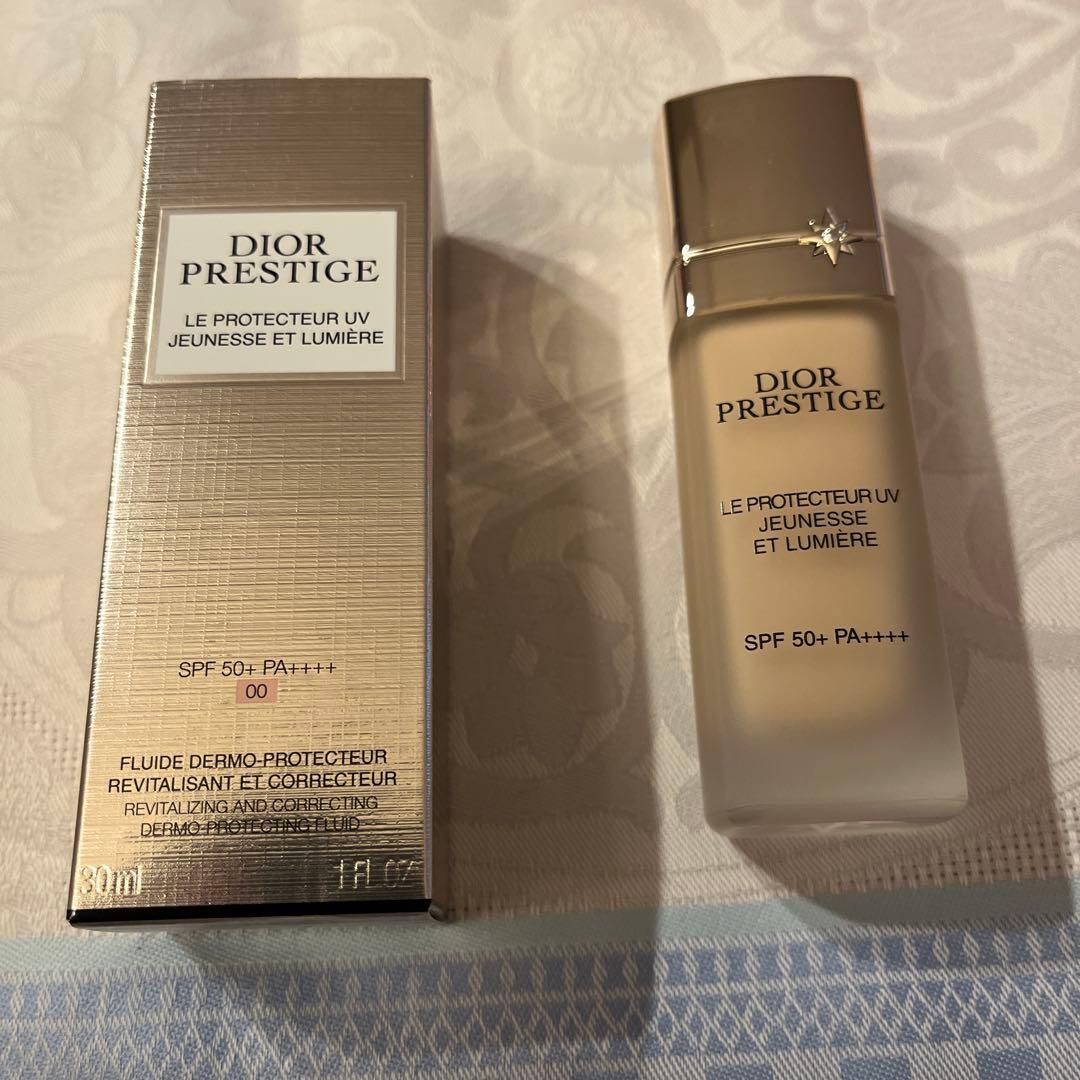 プレステージ　プロテクターUVルミエールBB 00 DIOR】 プレステージ ホワイト ル プロテクター UV ルミエール (SPF50