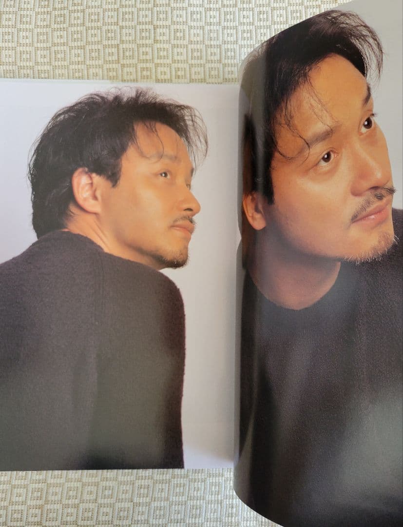 Leslie：レスリー・チャンのすべて 張国栄 写真集 レア - メルカリ