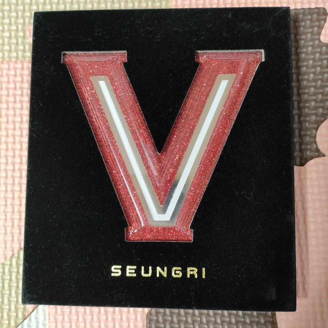 BIGBANG VI ソロ SEUNGRI V.VIP 韓国盤CD カード付 赤 - メルカリ