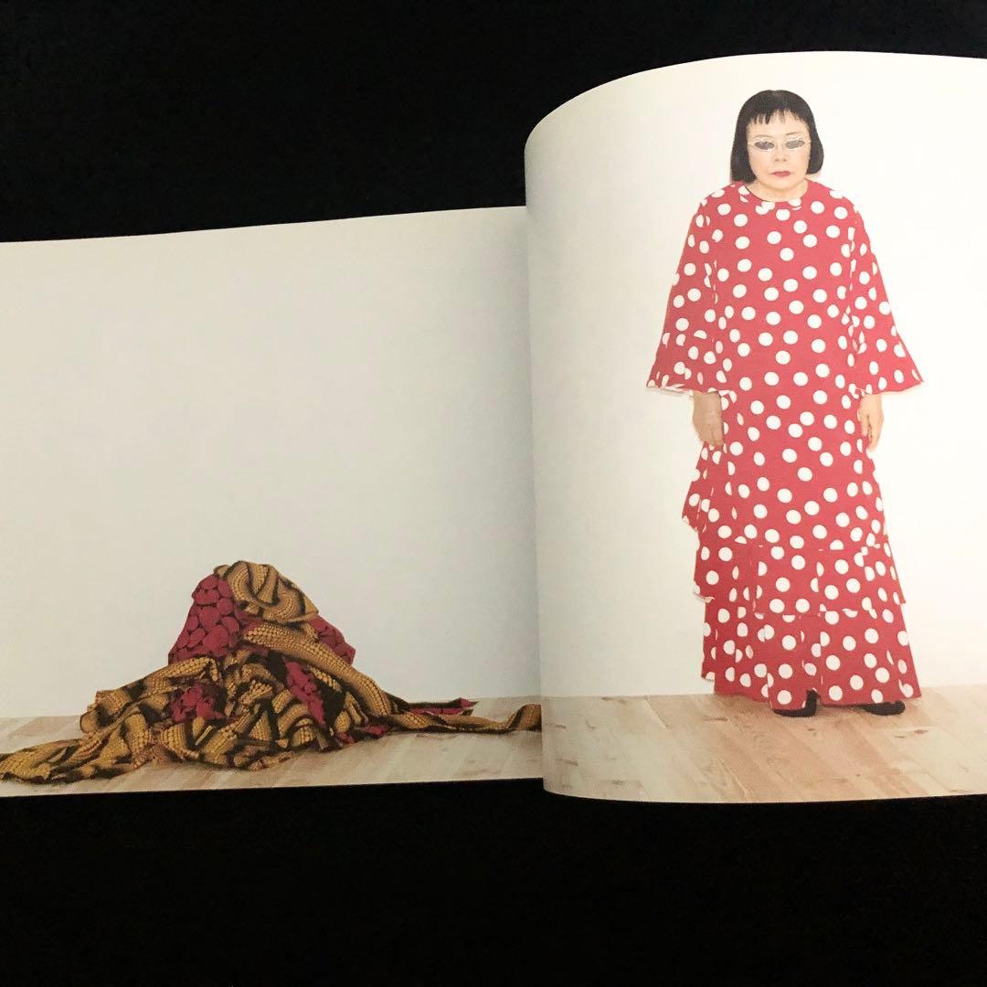 草間彌生 サイン入】Yayoi Kusama Funiture by graf - メルカリ