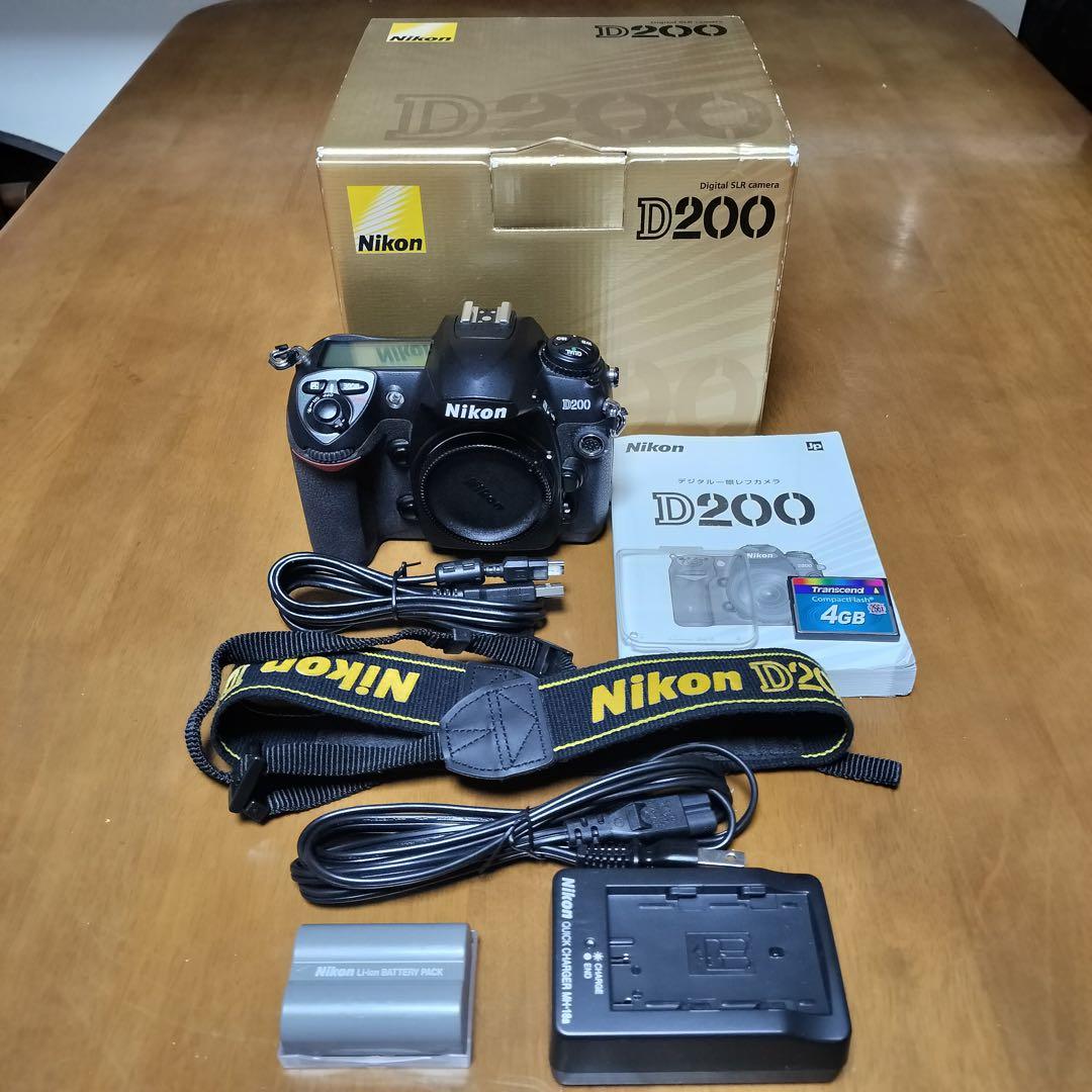 Nikon D200 ボディ CCDセンサー 名機 ショット数 約13,000回 - メルカリ