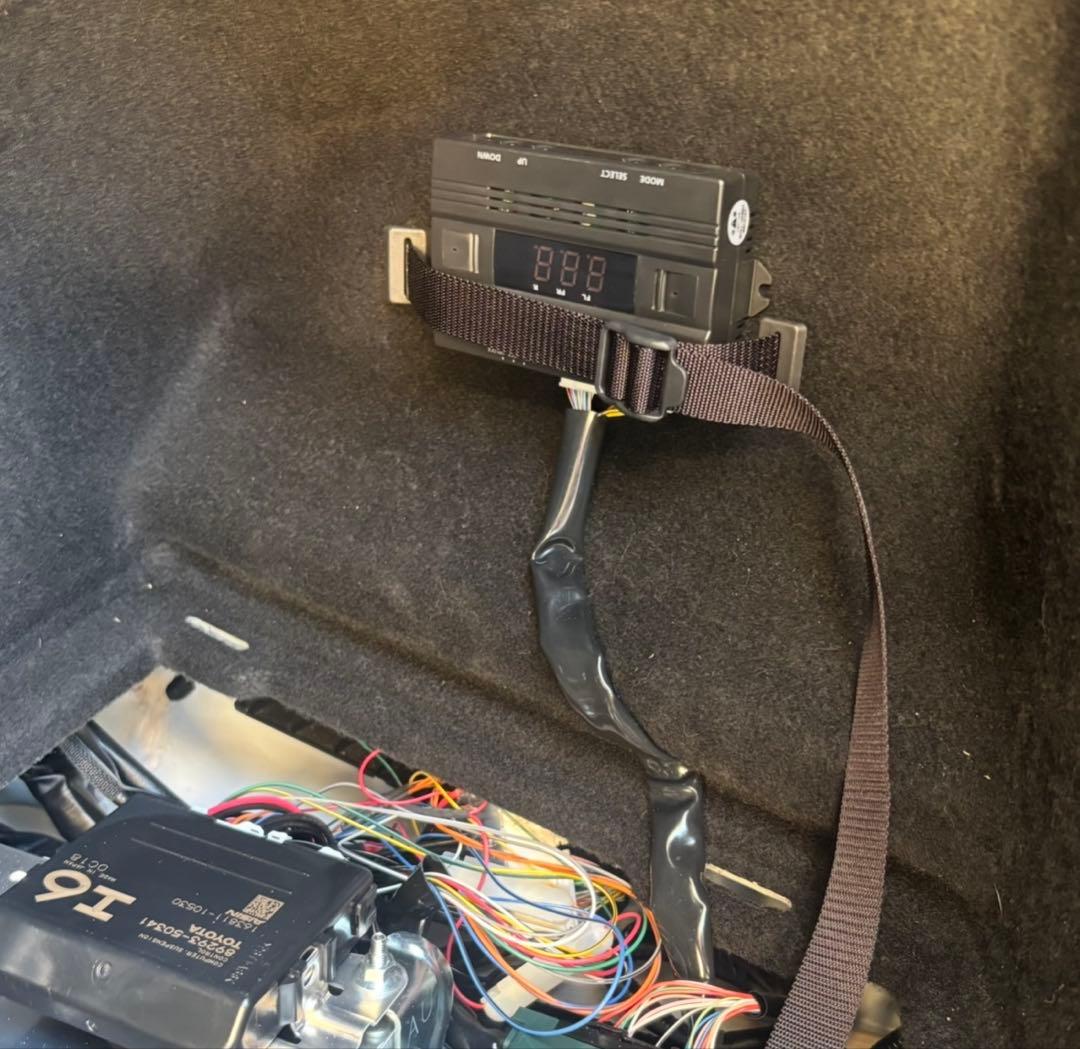 有限会社コウユウ様専用 データーシステムエアサスコントローラー