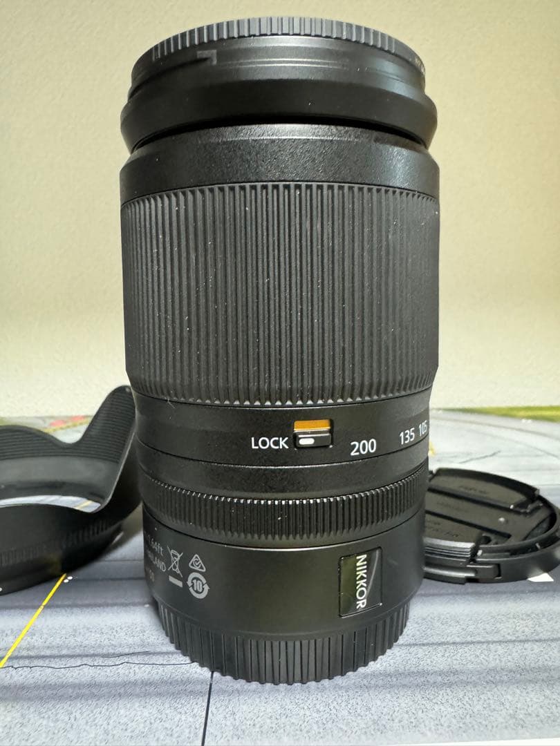 Nikon 24-200mm f/4-6.3 レンズ新品フィルター付き　zレンズ