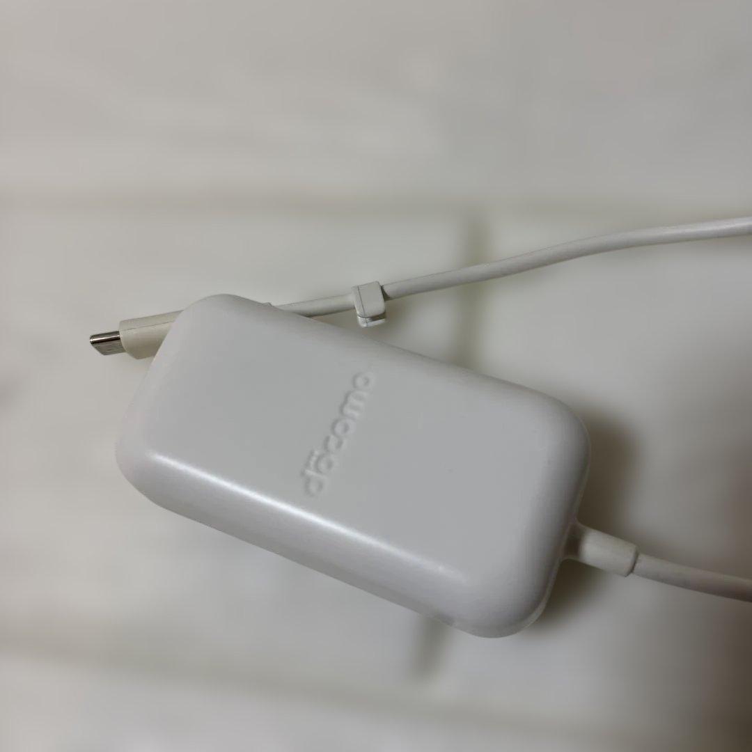 ドコモ docomo 純正 ACアダプタ 07 タイプC - メルカリ