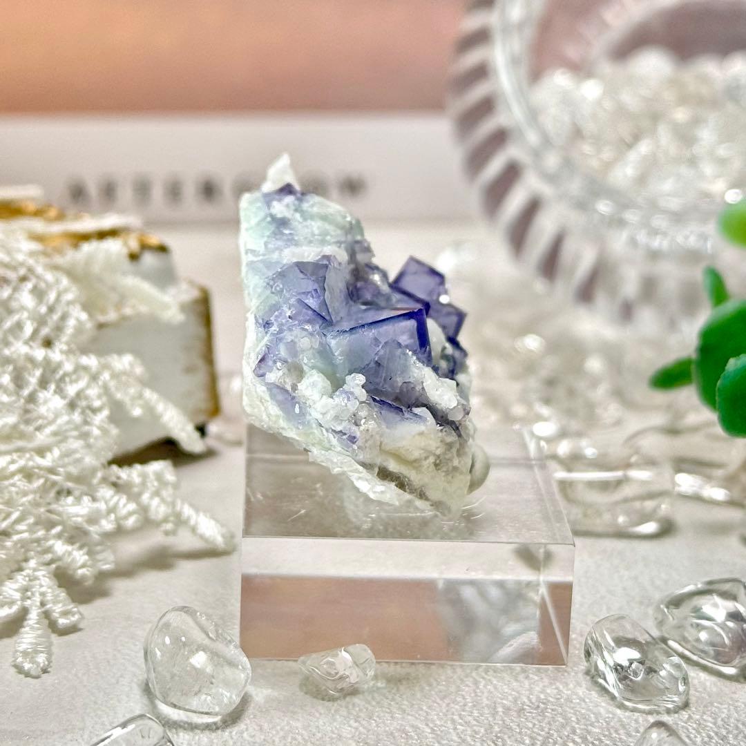 B278】ポーセリンフローライト Eタイプ ヤオガンシャン 鉱物標本