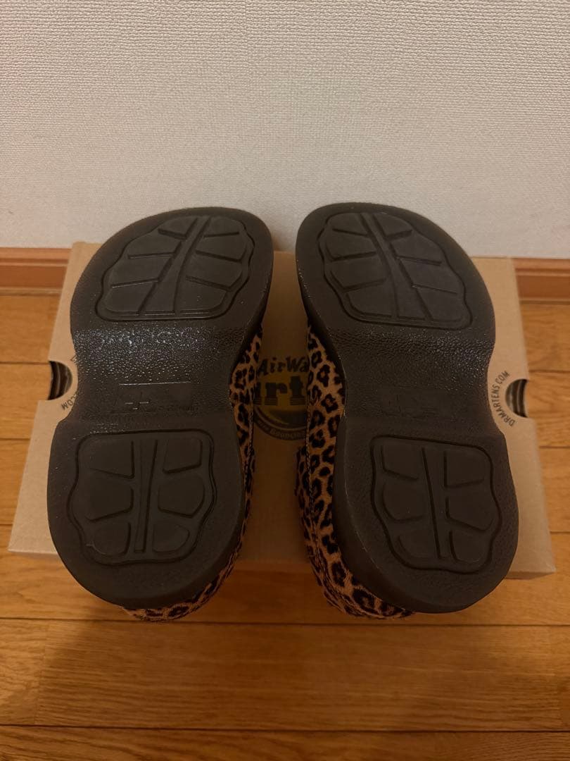 ドクターマーチン BUZZ MJ レオパード UK4 23cm - メルカリ