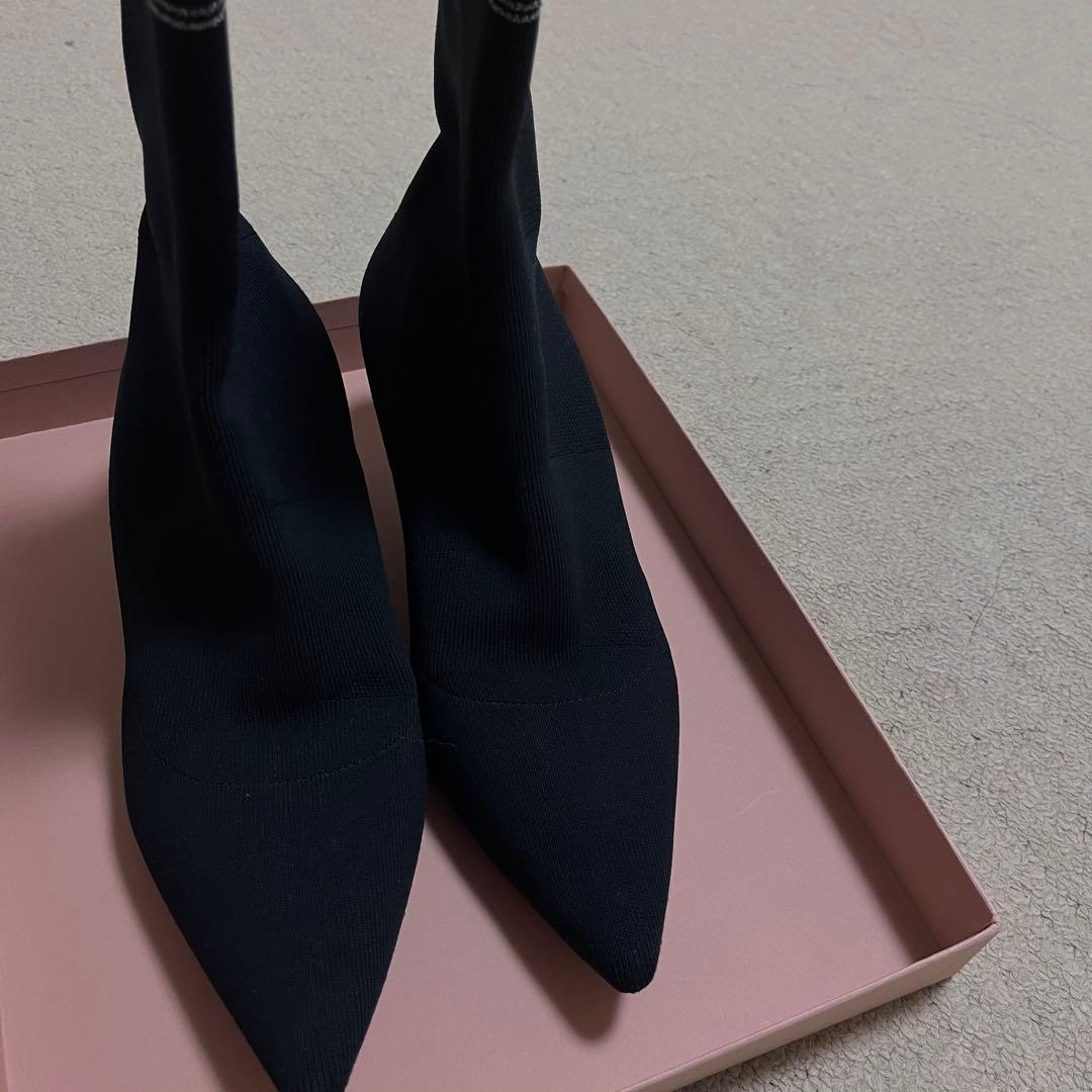 MIUMIU ロゴ ラメ シルバー ニット ソックスブーツ371/2 - メルカリ