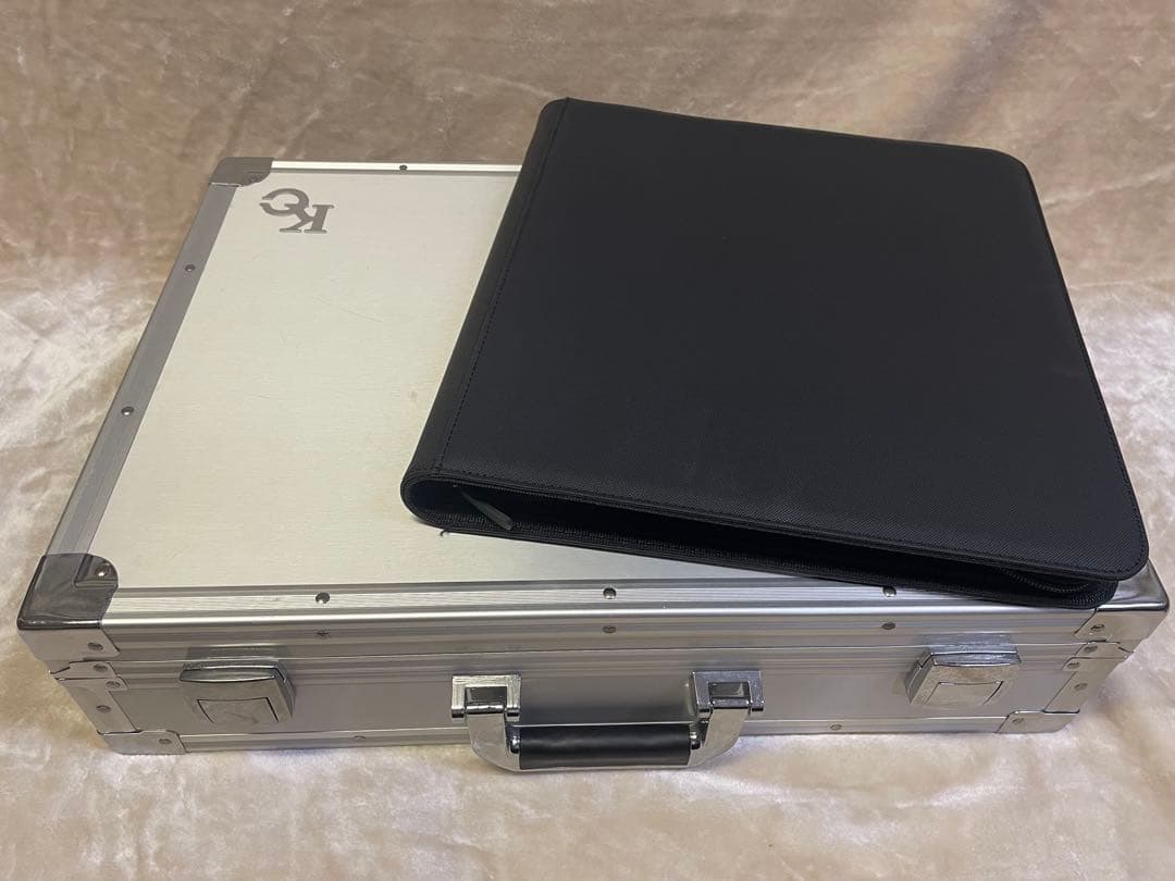 遊戯王カード 引退まとめ キラカード約900枚 即日発送！ - メルカリ