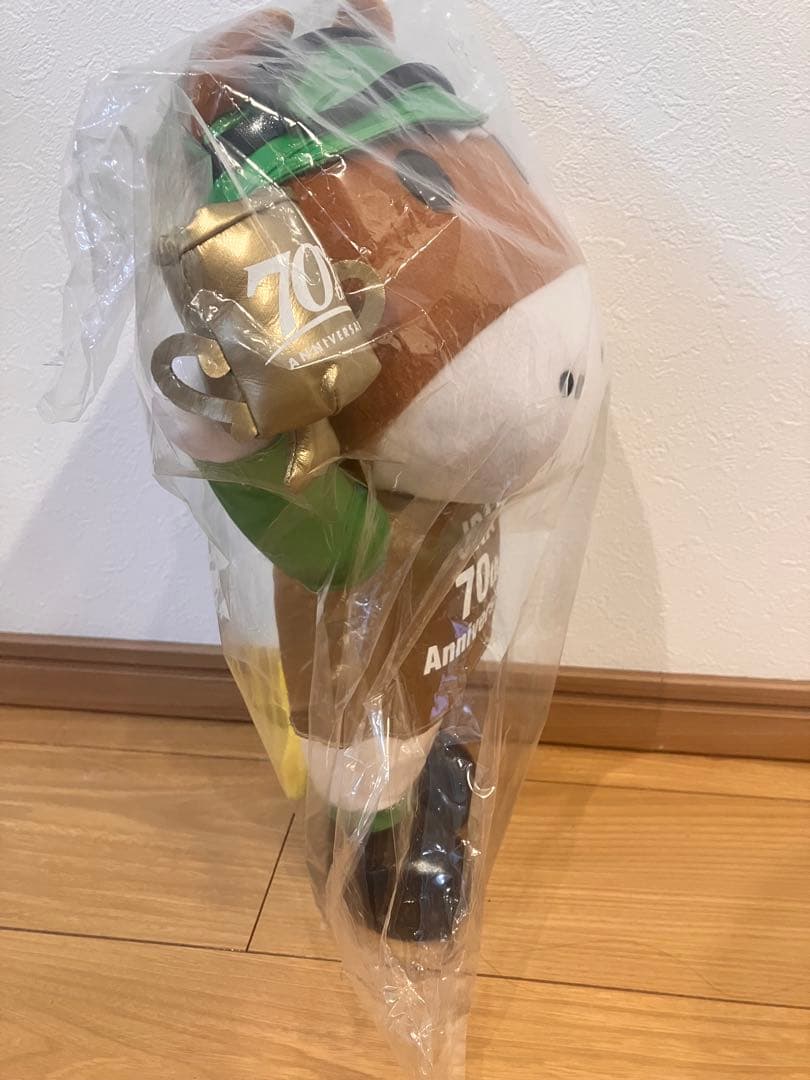 非売品)JRA 70th Anniversary ターフィー - メルカリ