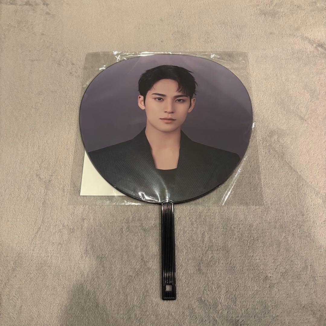 SEVENTEEN NEW ミンギュ うちわ - メルカリ